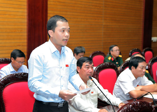 Tập trung đầu tư cho an ninh quốc phòng và hỗ trợ ngư dân bám biển ảnh 2